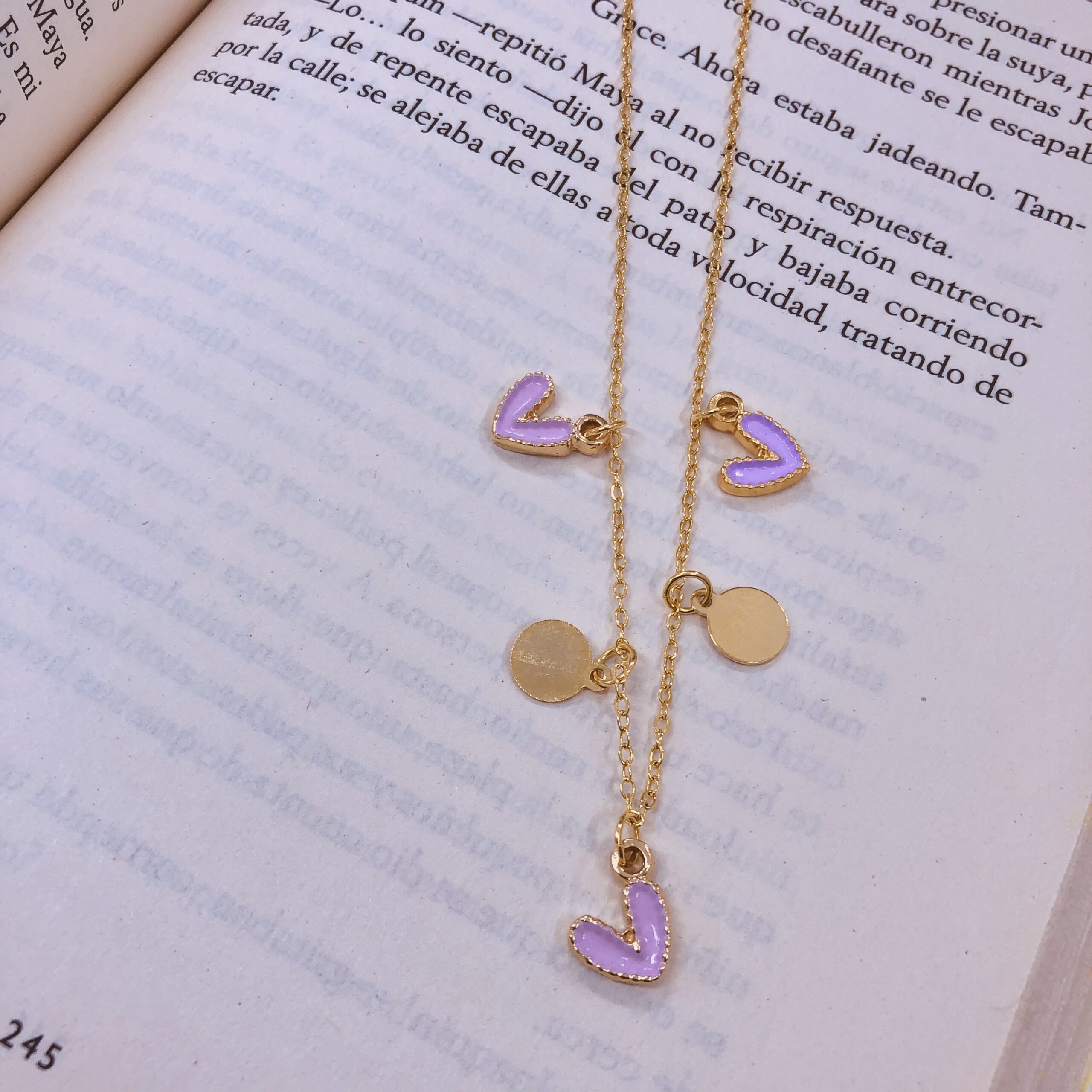 Collar corazones rosas